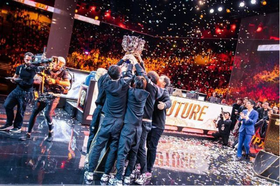 TheShy绕后决策失误致IG团灭,五千经济优势逆转T1翻盘,剑魔冒进酿败局-安博电竞 TheShy绕后决策失误致IG团灭,五千经济优势逆转T1翻盘,剑魔冒进酿败局-安博电竞